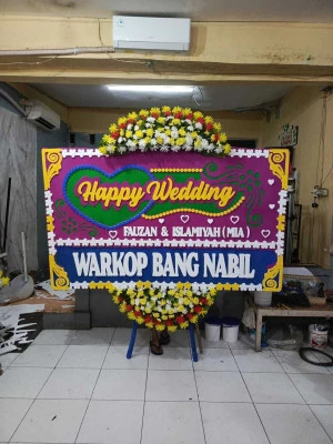 Papan Bunga di Petojo Selatan